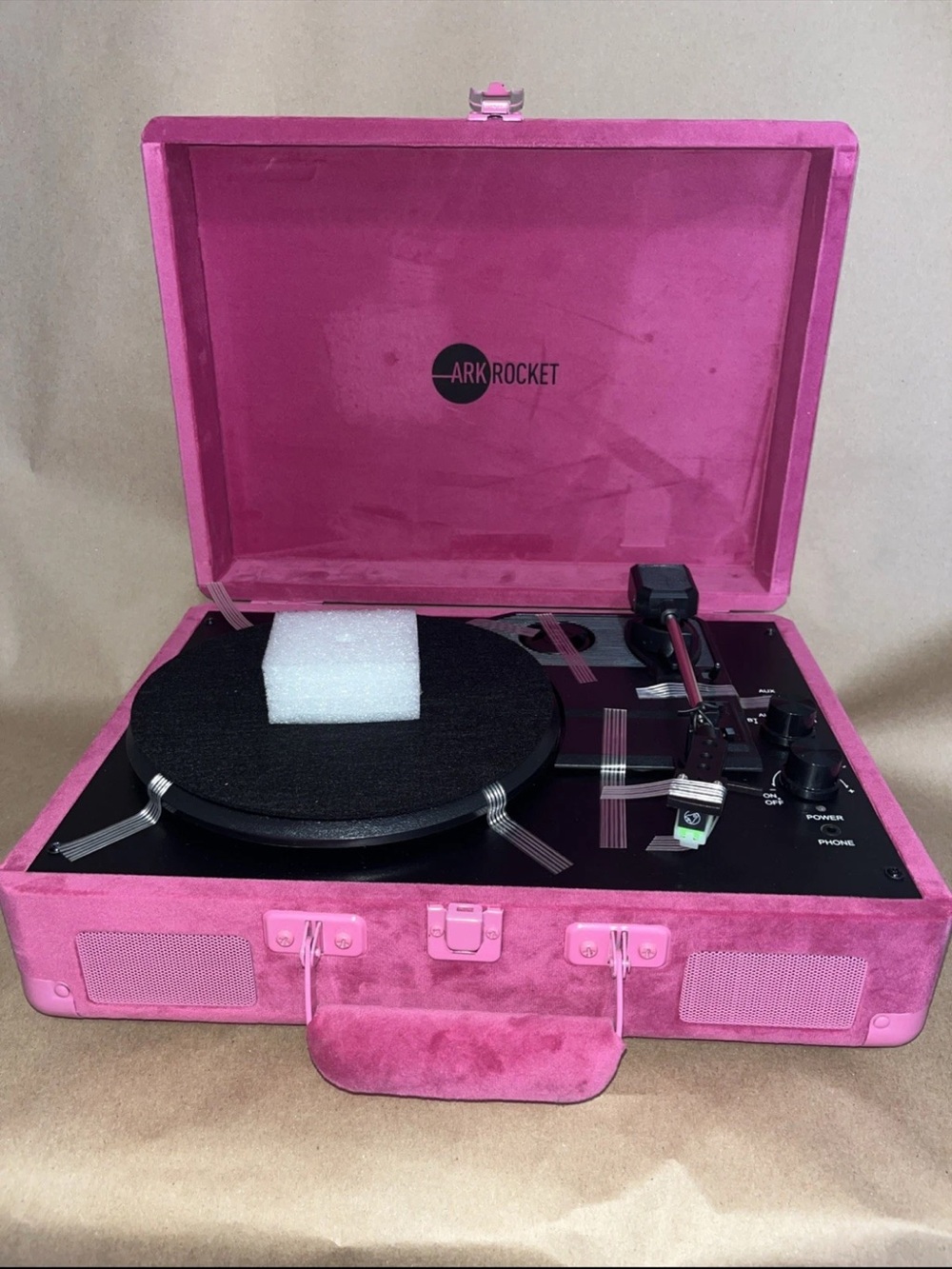 Arkrocket Curiosity Suitcase Bluetooth Turntable Vintage 3-Speed Record Player